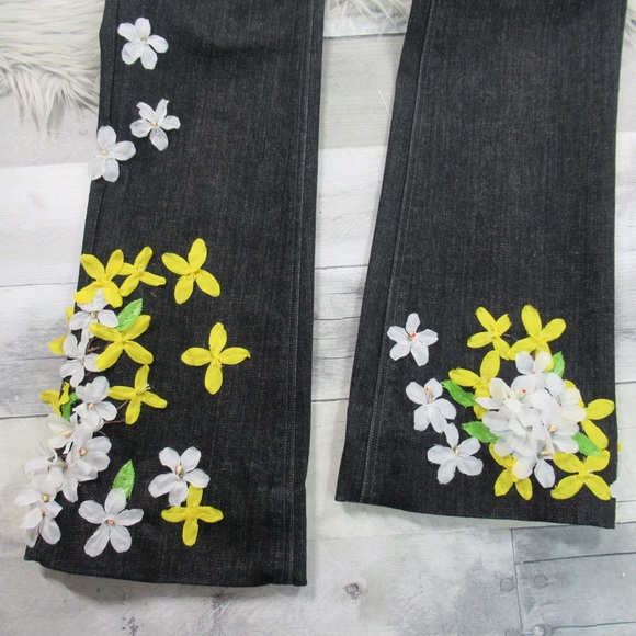 MARC JACOBS Dark Wash Customized Floral Appliqué Bootcut Jeans Women’s Size 26 - Picture 7 of 14